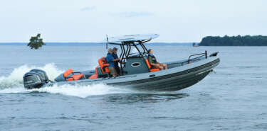 Semi-rigid boat 8m PRO 850 custom