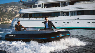 Bateaux à moteur hors bord Zodiac eJET yacht
