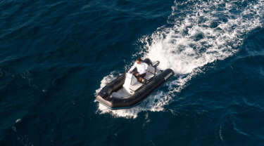 Zodiac eOpen electric boats top view